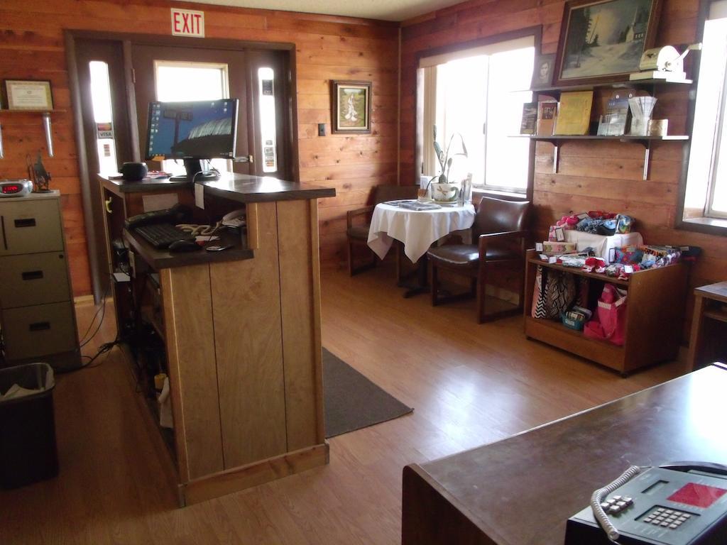 Narrow Gauge Railroad Inn Antonito Exterior photo